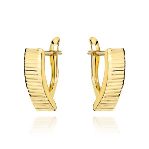 Kolczyki złote z diamentowanymi poprzecznymi paskami