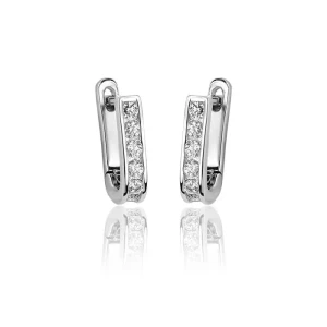 Kolczyki srebrne z cyrkoniami dla dziewczynki klasyczne zapięcie angielskie rodowane