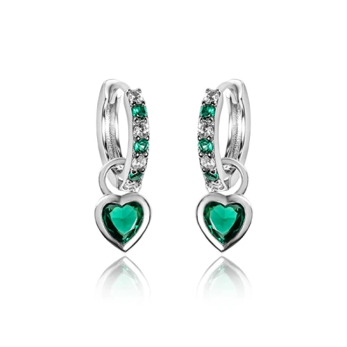 Srebrne kolczyki kółka dla dziewczynki wiszące serca zatrzask cyrkonie zielone